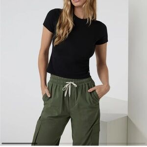 Vuori Feather Baby Tee